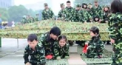 黄州区幼儿园举办“梦幻海陆空”幼儿军事演习活动