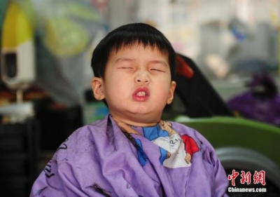 强制消费？ 超六成受访者承认曾被理发店“坑”过