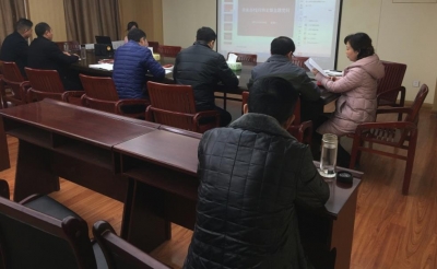 市农办以“贯彻十九大精神 维护宪法权威”为主题举办支部主题党日活动  