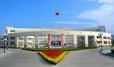 黄冈师院举行2017年转型发展暨校地（企）合作总结交流会