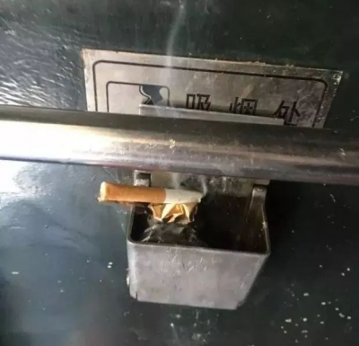 乘火车被吸二手烟 准大学生状告铁路局！属国内首次