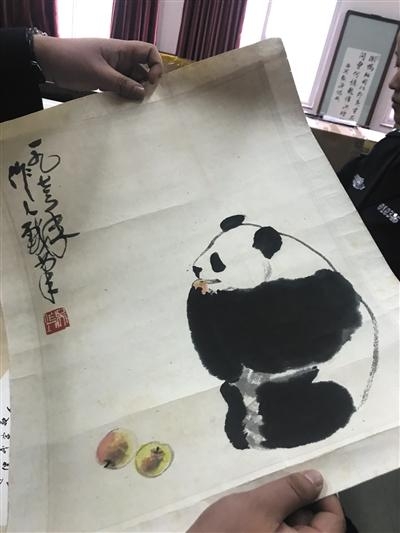 揭书画市场乱象：伪造名家字画 赝品拍出五千多万