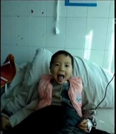 8年间冒死生下两个孩子，只为救他……