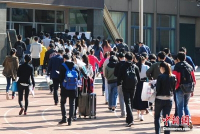 女子公务员考试因试卷雷同被淘汰 被告知考场监控失效