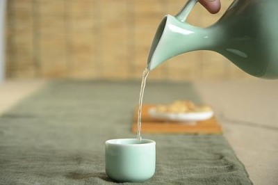 白酒多少度最受欢迎？怎样喝酒才健康？春节要喝酒的都应该看看！