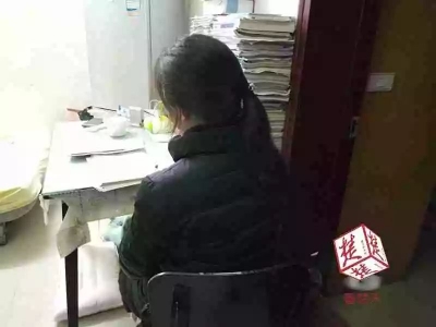 仙桃女生花13万补课费成绩下滑140分