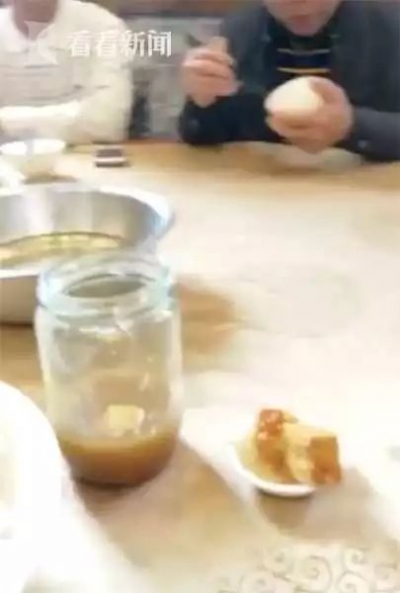 8元团费游桂林，午餐吃白饭腐乳！导游还这样辱骂游客……