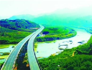 邱丽新：以“四个切实”为统领走好绿色发展新路