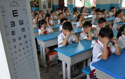 卫健委：我国近视人数超4.5亿 小学生发病率达30%