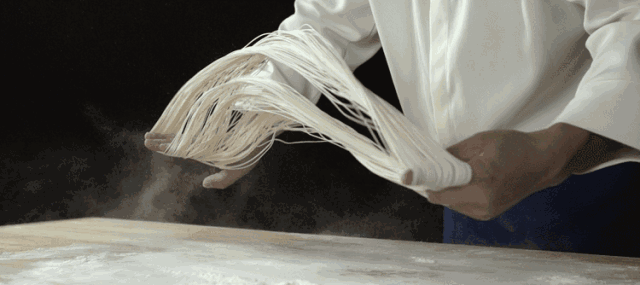 兰州牛肉拉面也要有统一标准啦！你碗里的面正宗吗？