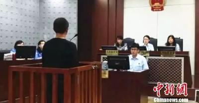 被学长骗！女生贷款3000，3个月后欠下110万！