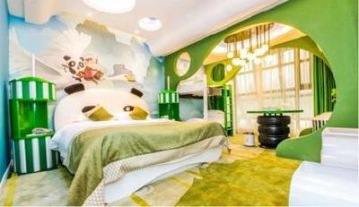 家长吐槽亲子酒店：给套卡通床品就敢要“亲子价”