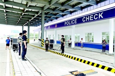 X光扫描车辆底盘 100个高科技检查站护航军运会
