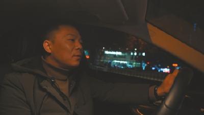 失控的“奔驰哥”：说我是骗子，我骗到了什么？