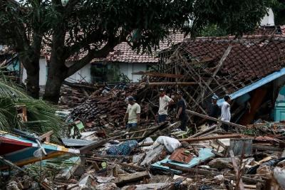 印尼海啸遇难者已达222人 乐队上一秒在演奏 下一秒被卷走