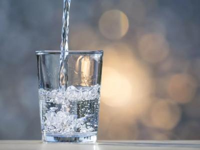 流感来了要多喝热水？艾滋病能治愈了？这些都是谣言！