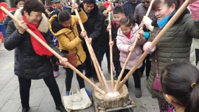 黄冈广播电视台《黄冈新观察》公益社区行活动圆满举行