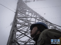 顶风冒雪，他们打赢了这场大山深处的“春运保卫战”
