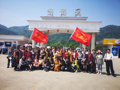 梦幻山水 玫瑰有约 ——黄冈广电台《垄上行》电视体验活动走进黄梅玫瑰谷