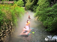 宜昌：假日乐游山水间