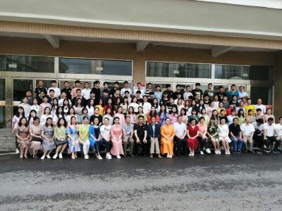 黄冈艺术高中举办2019届高三毕业典礼暨成人礼活动