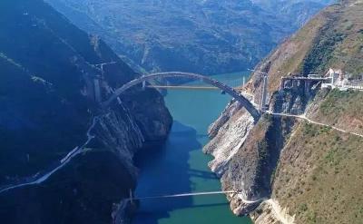 世界还是那个世界，但中国已经不是那个中国……