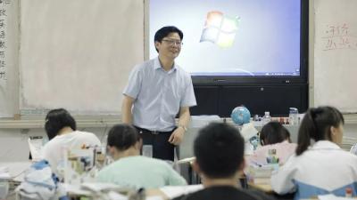 他放弃百万年薪来到这里，唯一的要求竟是……