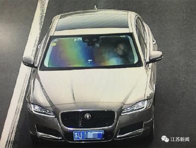 【提醒】10岁男娃开车上高速狂奔250公里！被拦下后说…