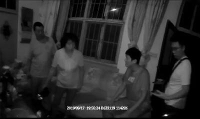 “你有心脏病？人家爹娘寻死觅活的！ ”民警一声怒吼圈粉无数