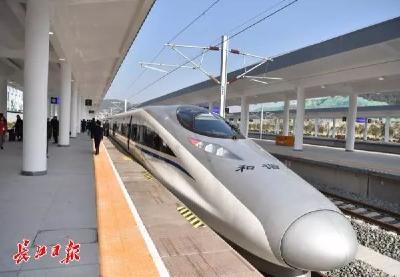 在武汉搭“飞的”多方便？高铁地铁⇋机场无缝换乘，还将规划天河北高铁站