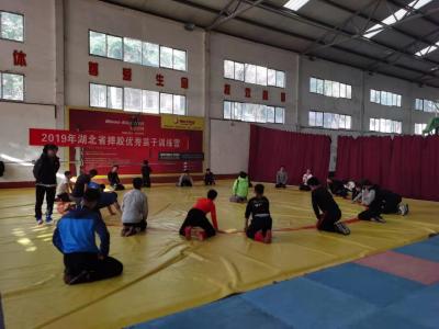 2019省青少年举重摔跤柔道优秀苗子训练营在我市开营