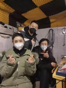 MV新鲜出炉，致敬白衣勇士！黄冈文艺家连夜录制歌曲《情涌大江》
