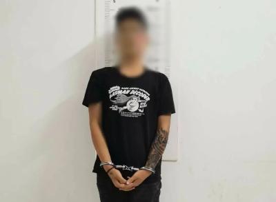 年轻气盛！武穴几个年轻人手持钢管在 网吧打架被刑拘，嫌疑人均未成年...