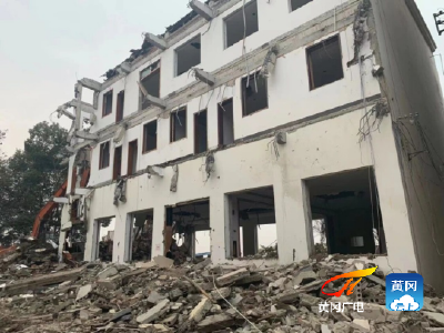 黄州区：拆除历史违建 守护古城文脉 