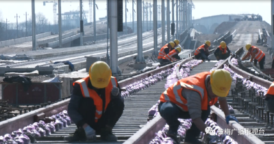 高铁黄梅东站建设如火如荼