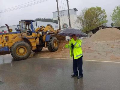浠水整治公路“顽疾” ，路域环境换新颜