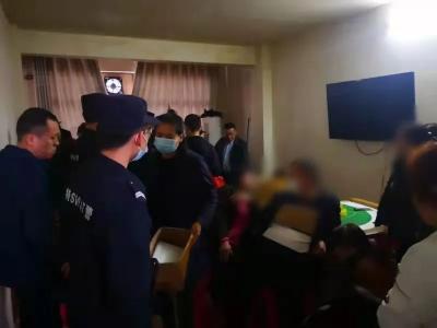 武穴一聚众赌博窝点被打掉，抓获涉赌人员59名