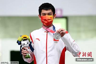 16岁少年夺得奥运会银牌！中国少年，未来可期