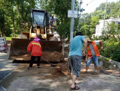 公路保畅！风雨越大越向前