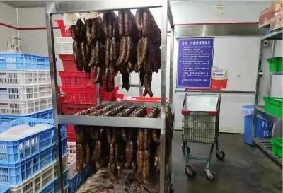 发臭隔夜肉洗了再卖？大润发回应！