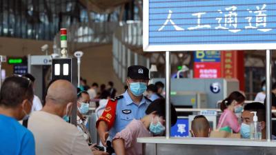 铁路公安暑运期间破获“盗抢骗”等各类案件7509起