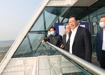 应勇在武汉经开区调研，要求坚持产城融合理念，建设宜居宜业现代新城