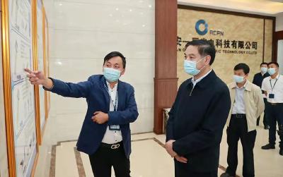 张家胜到黄冈产业园调研