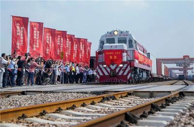 新华社重磅发文：十问中国经济！