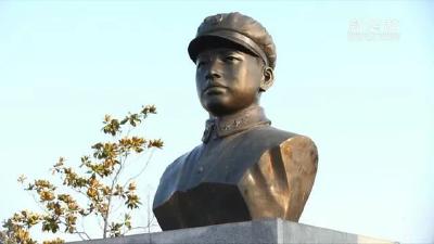 人民日报评论员：让王杰精神绽放新的时代光芒