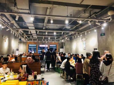 制止餐饮浪费·倡导勤俭节约丨“红与绿”——火锅新“食”尚 