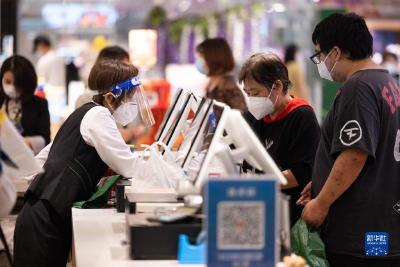 新华全媒+丨上海全面恢复全市正常生产生活秩序