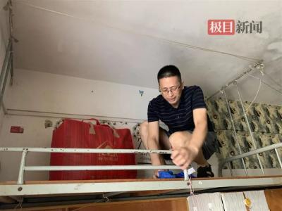 工作人员：“家长请留步”，他：“我就是学生”！