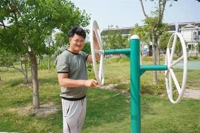 勇救落水者的残疾小伙，被游泳队相中！好消息来了......  