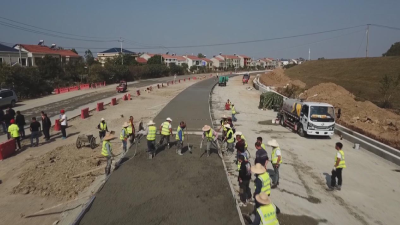 S207一级公路建设马力全开 